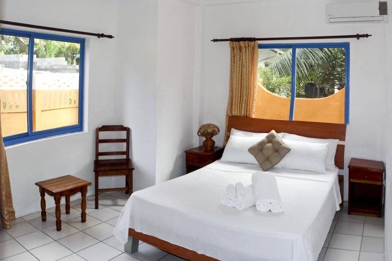 1-BEDROOM-APT-ROOM  (©  Seychelles Booking)