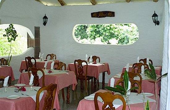 restaurant  (©  Seychelles Booking)