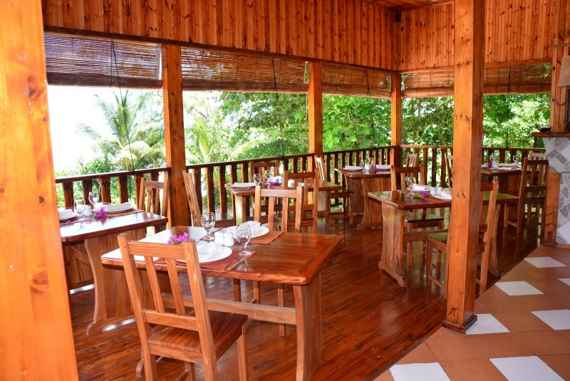 restaurant1-villa-anse-la-blague-praslin-seychelles-booking.com  (© Villa Anse la Blague / Villa Anse la Blague)