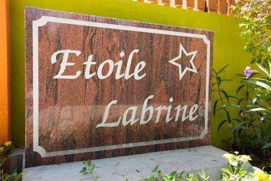 seychelles-etoile-labrine-vue-exterieure-2  (©  Seychelles Booking)