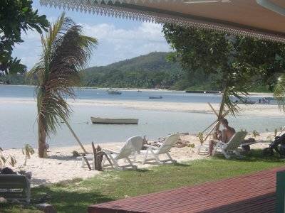 seychelles-palm-beach-vue-plage2  (©  / Palm Beach Hotel)
