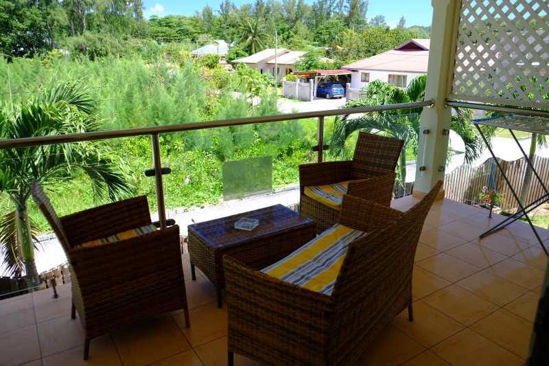 seychelles-praslin-bea-luxury-villa-23  (©  Seychelles Booking)