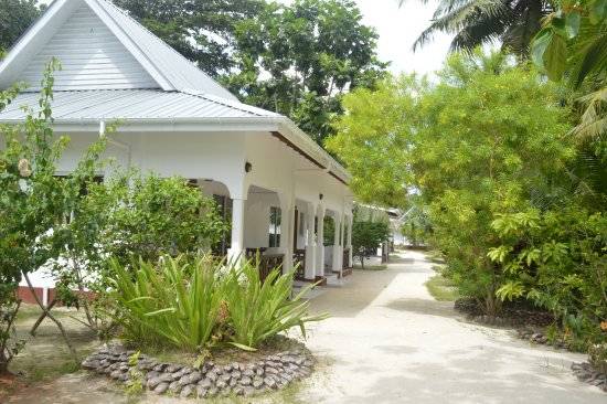 seychelles-villa-veuve-bungalow-3  (©  Seychelles Booking)