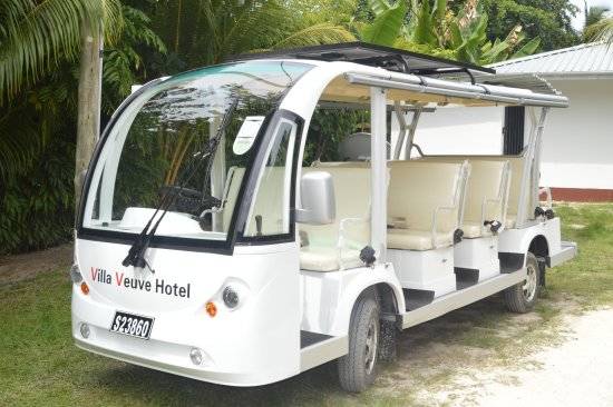 seychelles-villa-veuve-bus-1  (©  Seychelles Booking)